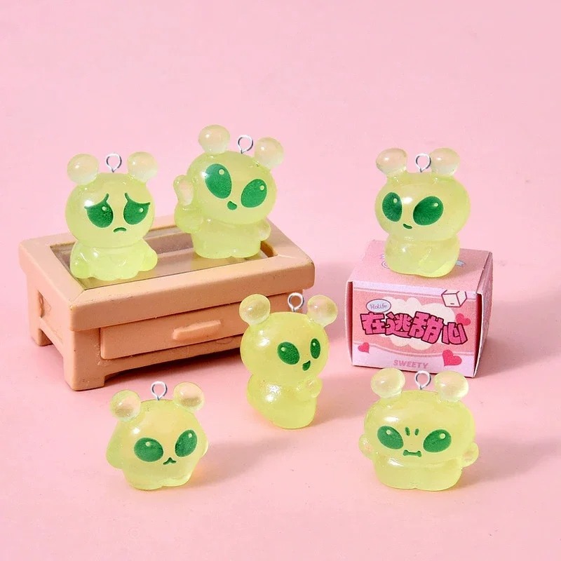 Resin Craft Projects - 10Pcs Cute Mini Green Alien Resin